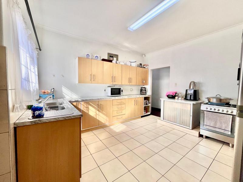 4 Bedroom Property for Sale in Retreat Western Cape
